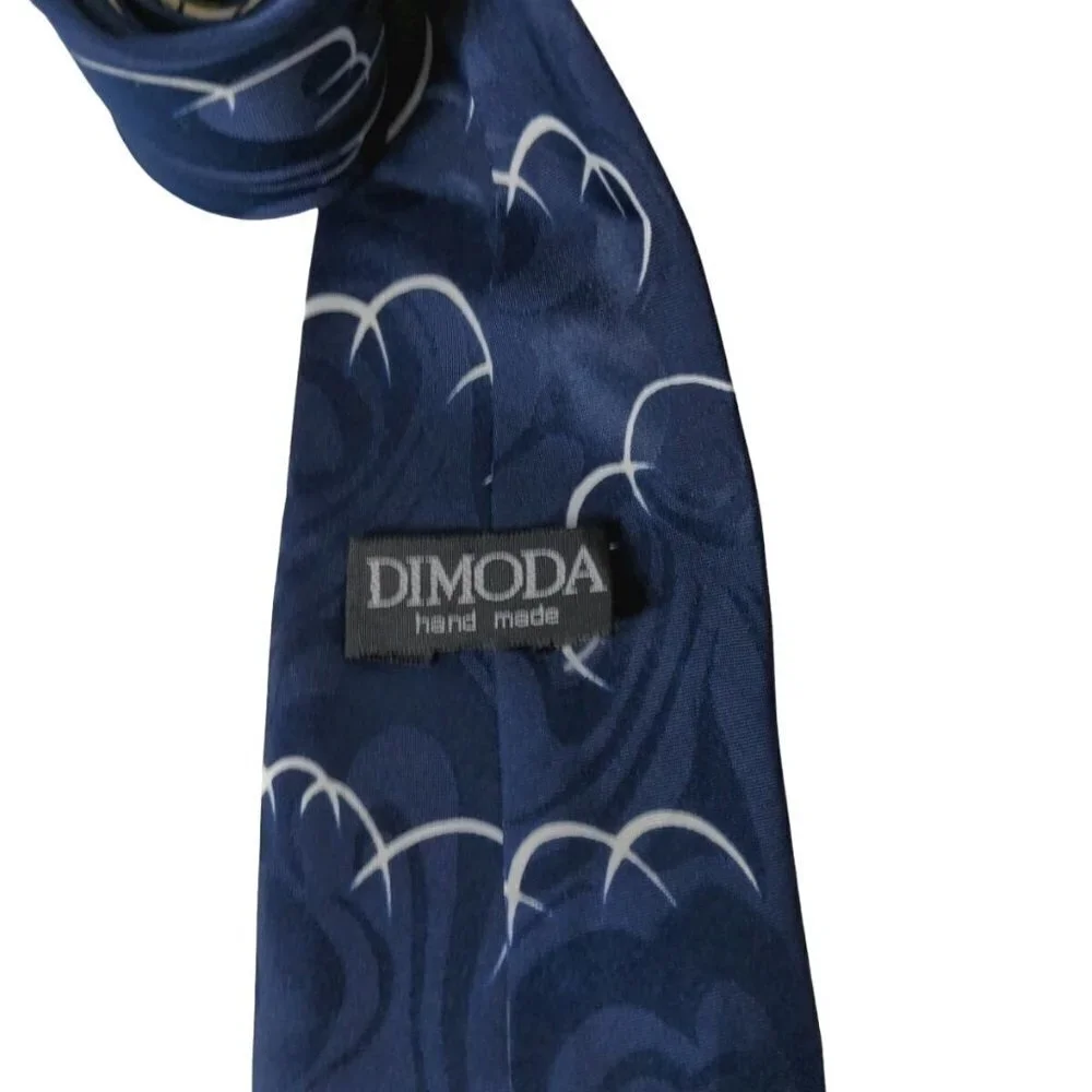 Dimoda Boy Puppy Dog Frogs Novelty Tie - Picture 6 of 6